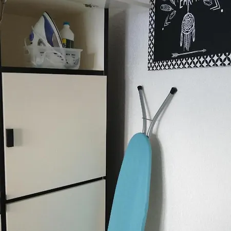 Joli Studio Bord De Mer, Clim, Balcon, Parking Prive Menton Exterior foto
