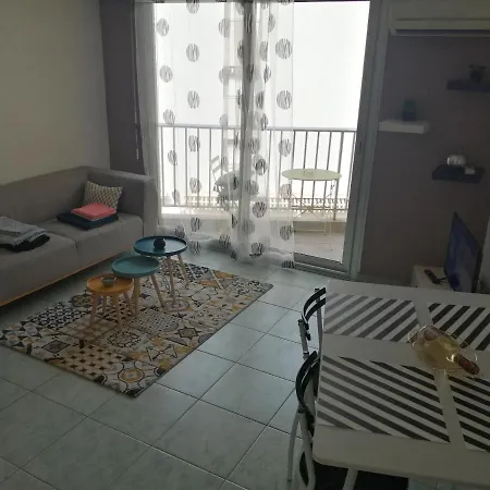 Joli Studio Bord De Mer, Clim, Balcon, Parking Prive Menton Exterior foto