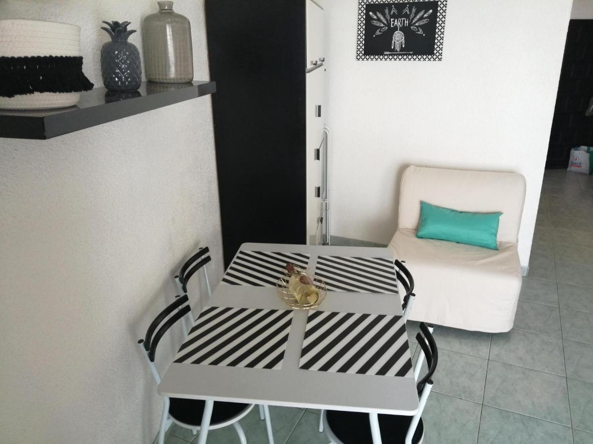 Joli Bord De Mer, Clim, Balcon, Parking Prive * Menton