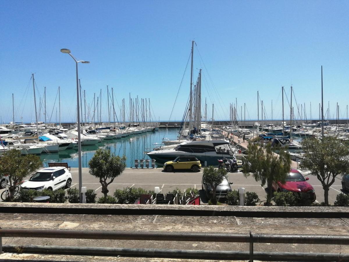 Joli Bord De Mer, Clim, Balcon, Parking Prive * Menton