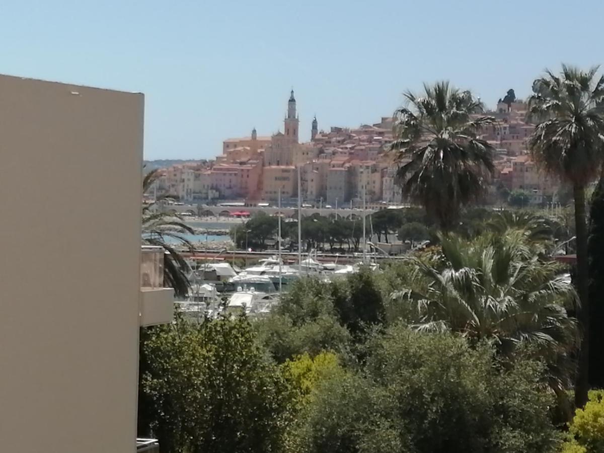 Joli Bord De Mer, Clim, Balcon, Parking Prive *